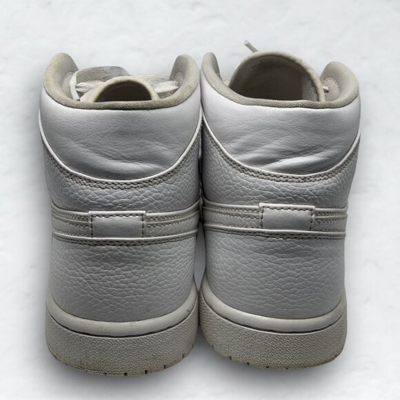 Air Jordan 1 Mid Triple White - 554724-130 - Picture 5 of 6